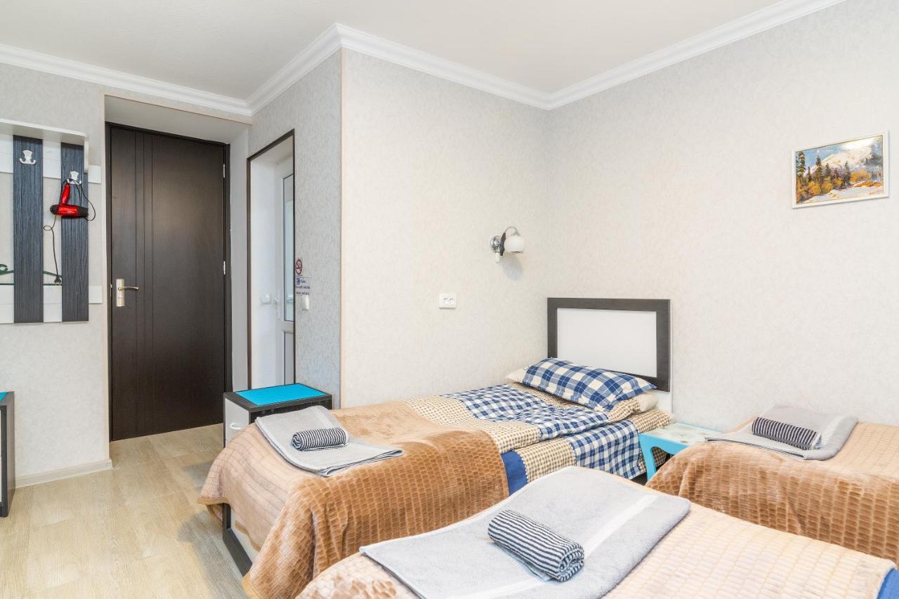Guest house poligloti Telavi Extérieur photo
