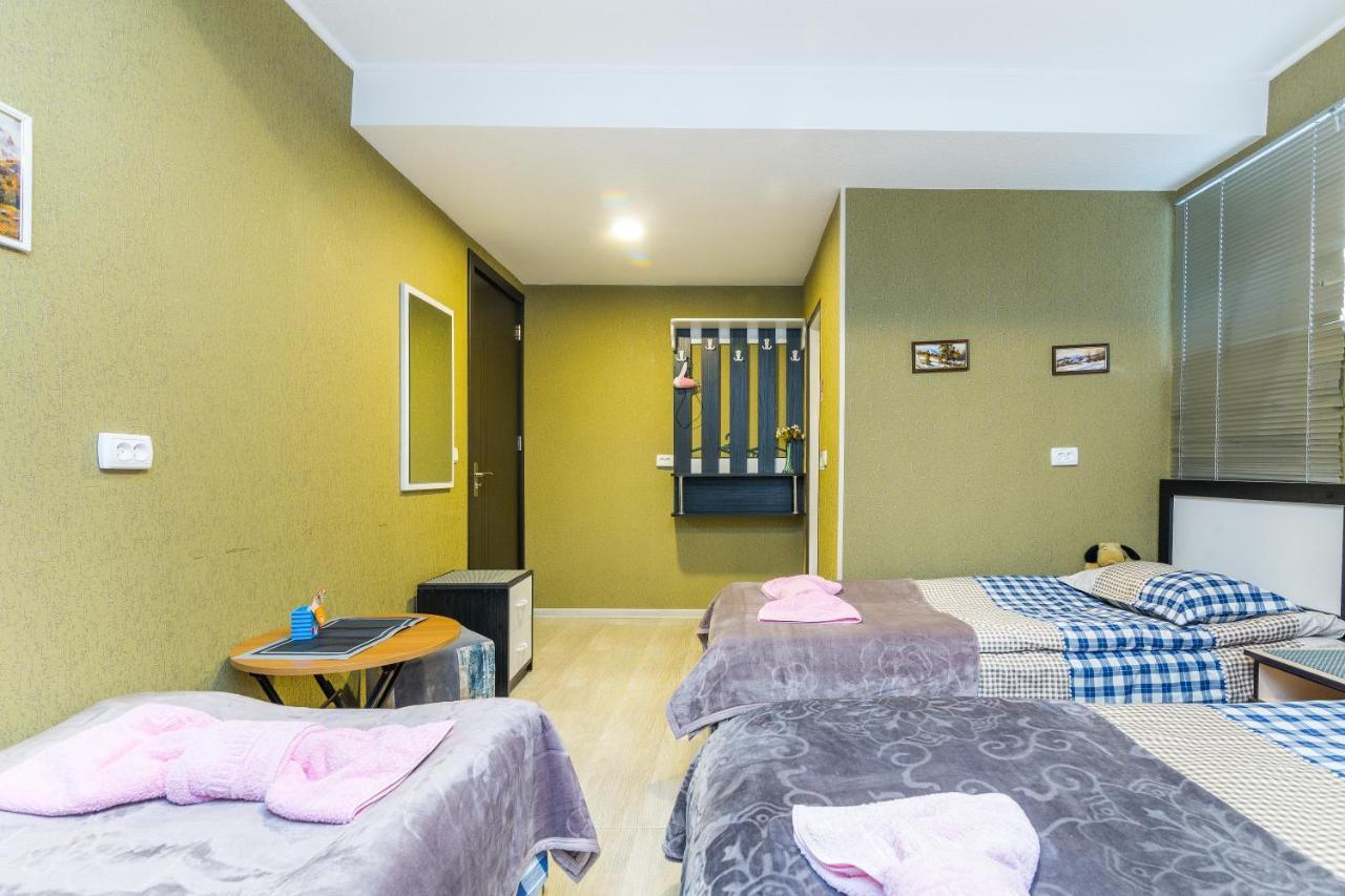 Guest house poligloti Telavi Extérieur photo